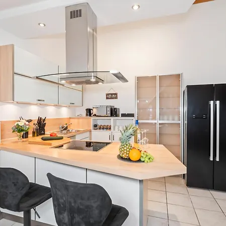Stadtoase Fulda Mit Flair - Whirlpool, Balkon, 2Xparkplaetze, Highspeed Wlan Zewnętrze zdjęcie