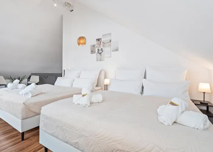 Stadtoase Fulda Mit Flair - Whirlpool, Balkon, 2Xparkplaetze, Highspeed Wlan