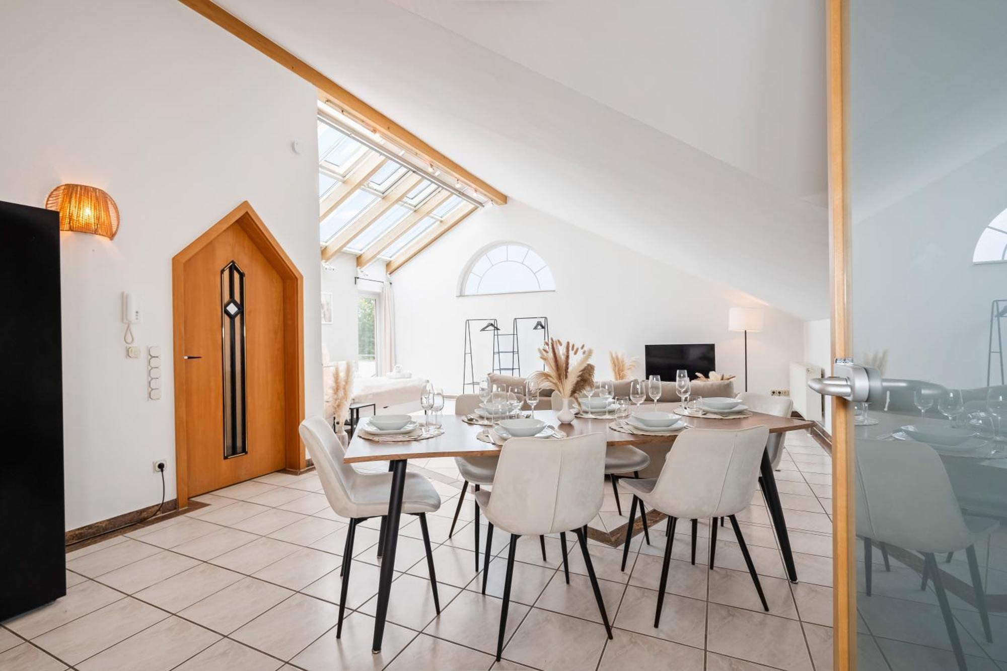 Stadtoase Mit Flair - Whirlpool, Balkon, 2xparkplaetze, Highspeed Wlan * Fulda